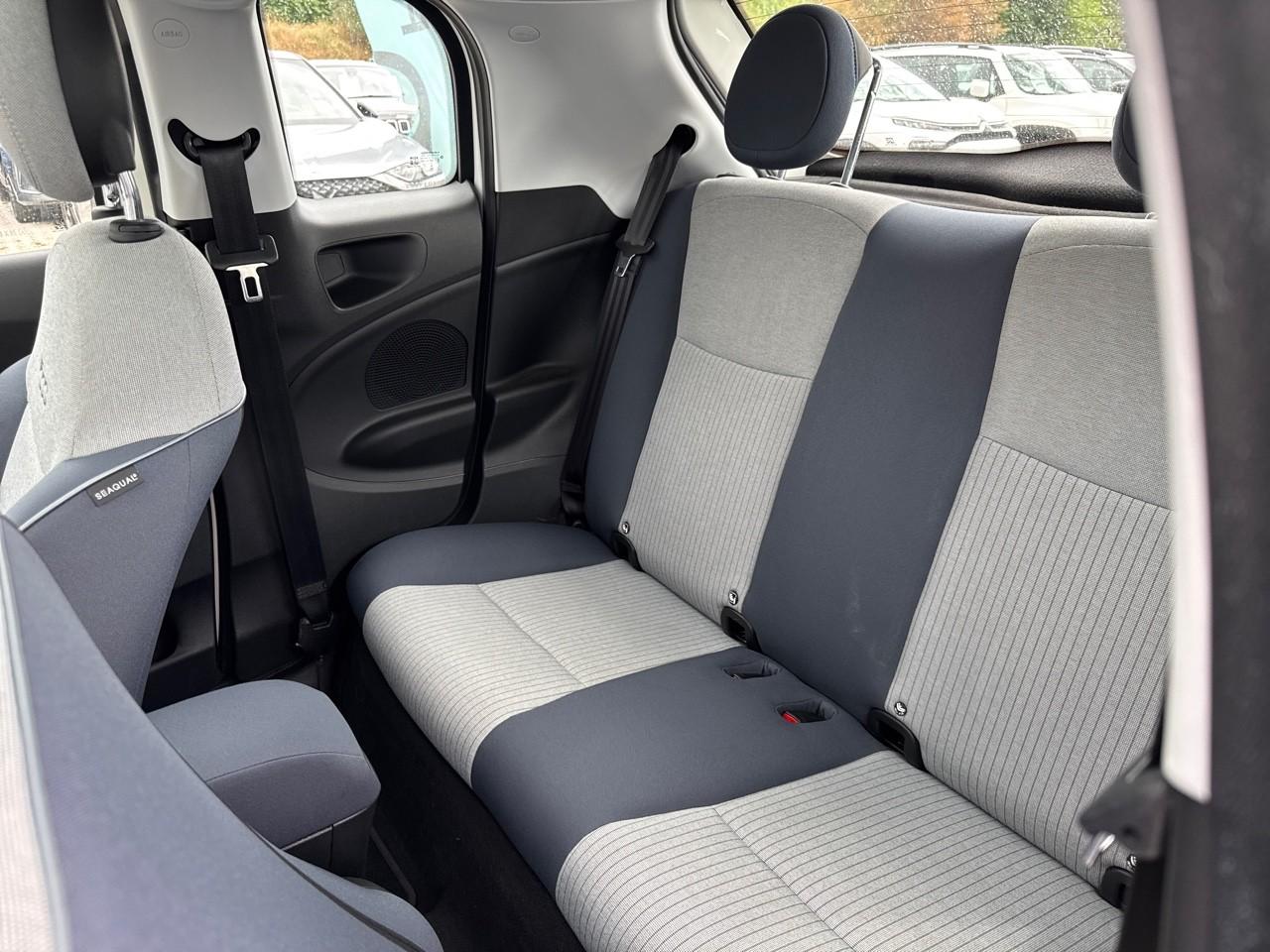 Fiat Fiat 500 usata, con 2 poggiatesta sedili ant. e sedili post. , con reg. in altezza