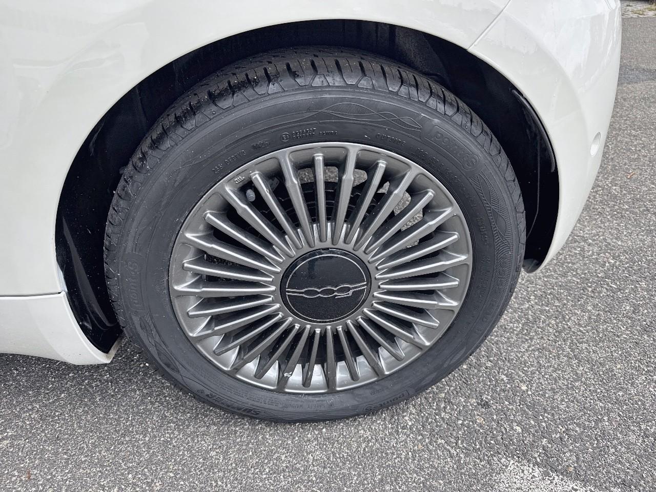 Fiat Fiat 500 usata, con 4 altoparlanti