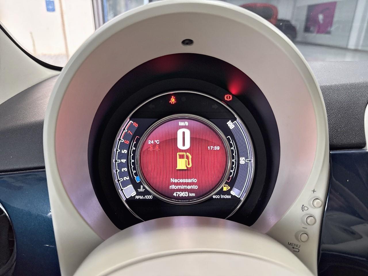 Fiat Fiat 500 usata, con 7,00 display multifunzionale touch screen, plancia centrale 1, 17,8, fisso e no
