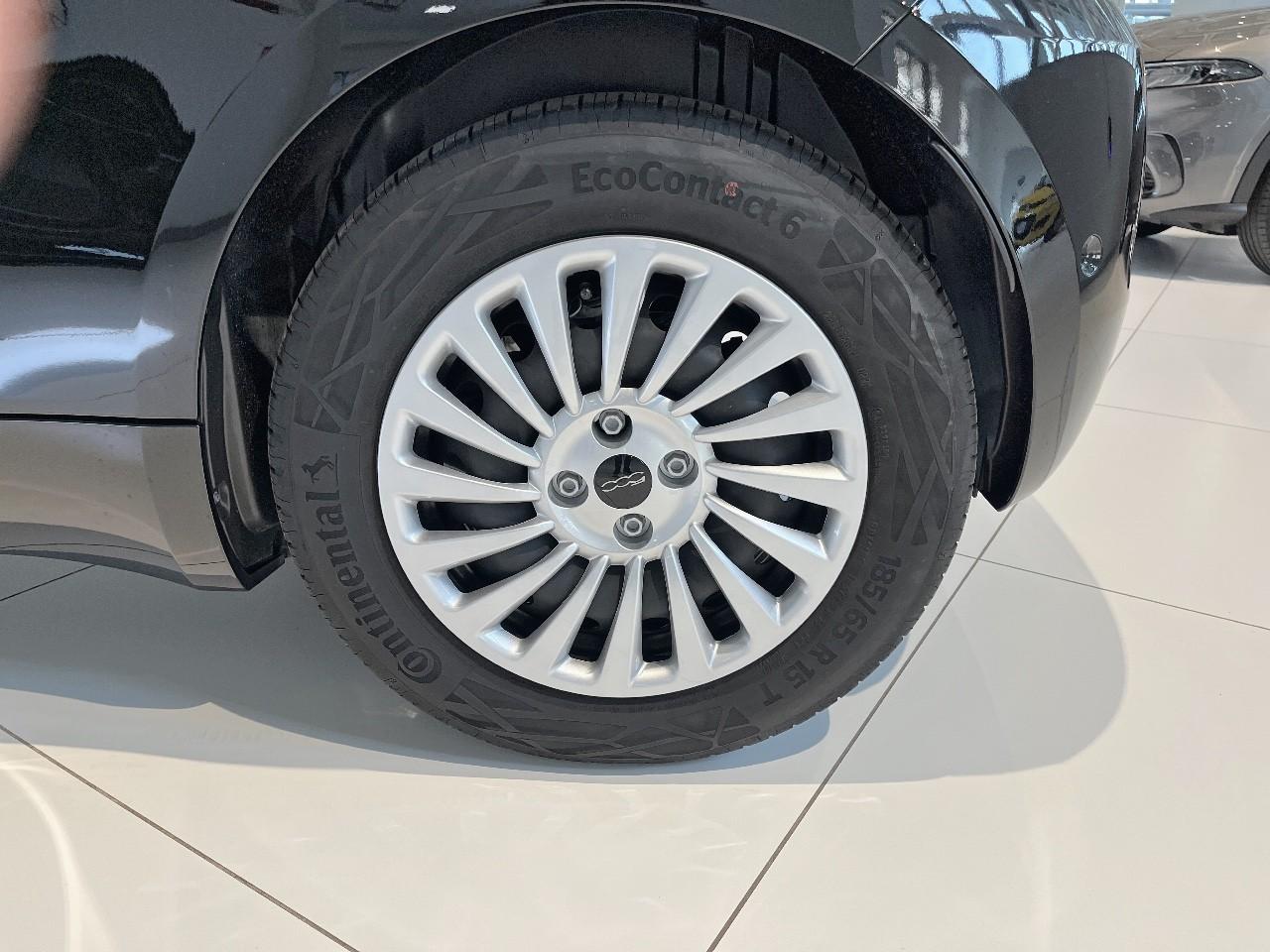 Fiat Fiat 500 usata, con 6 altoparlanti