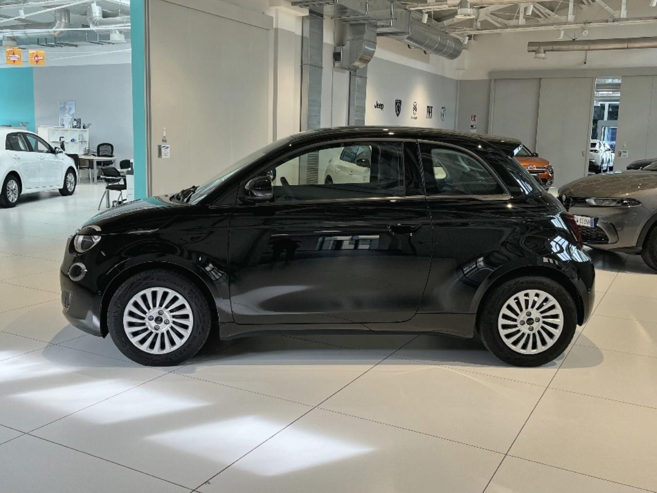 Fiat Fiat 500 usata, con avviso superamento corsia attivazione sterzo