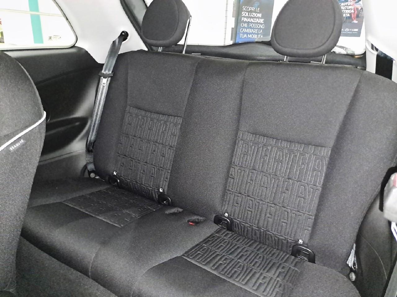 Fiat Fiat 500 usata, con 2 poggiatesta sedili ant. e sedili post. , con reg. in altezza