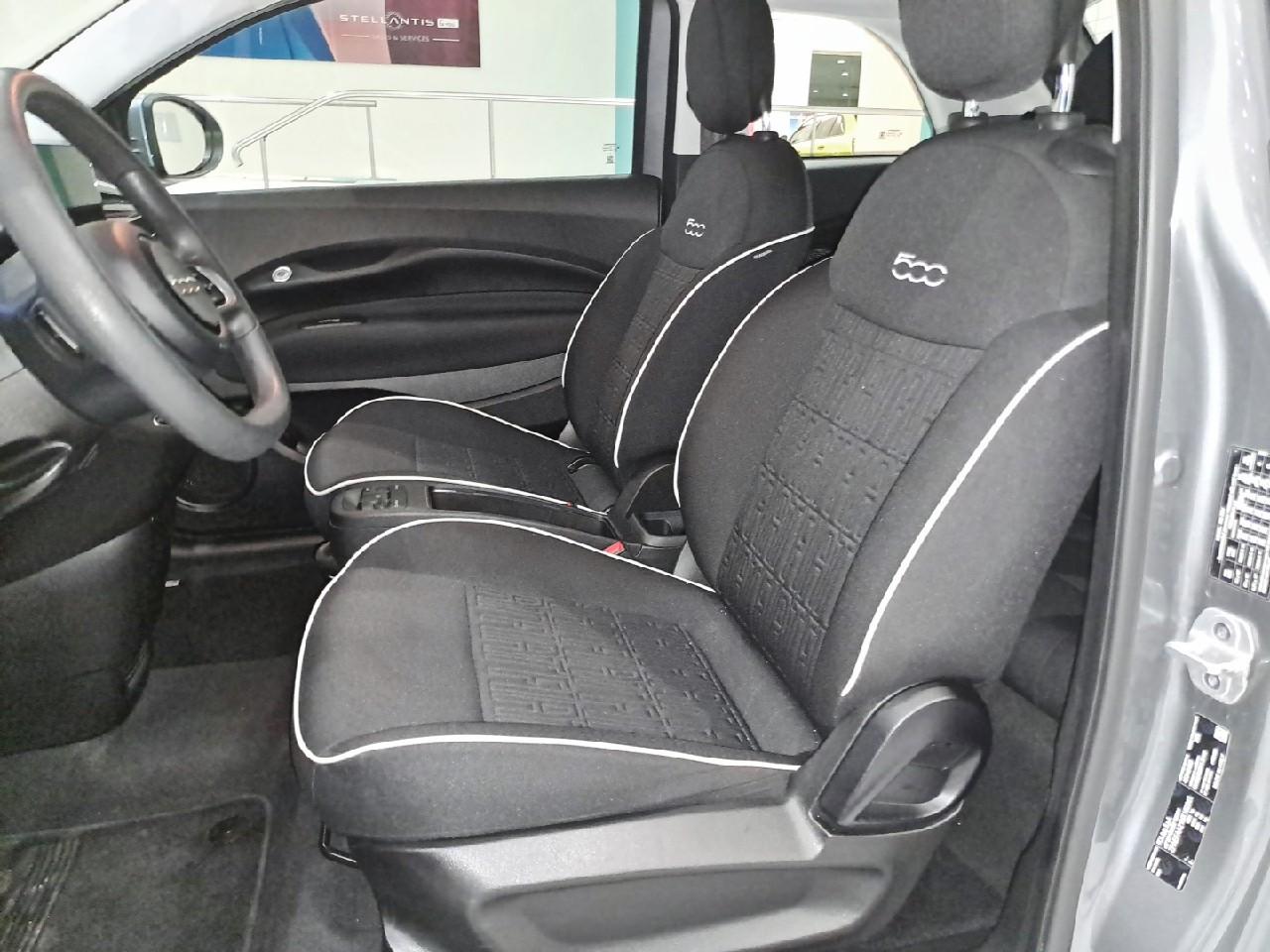 Fiat Fiat 500 usata, con comandi audio al volante