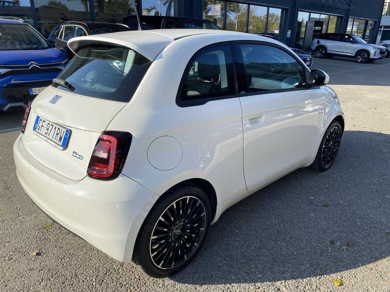 Fiat Fiat 500 usata, con sistema di navigazione