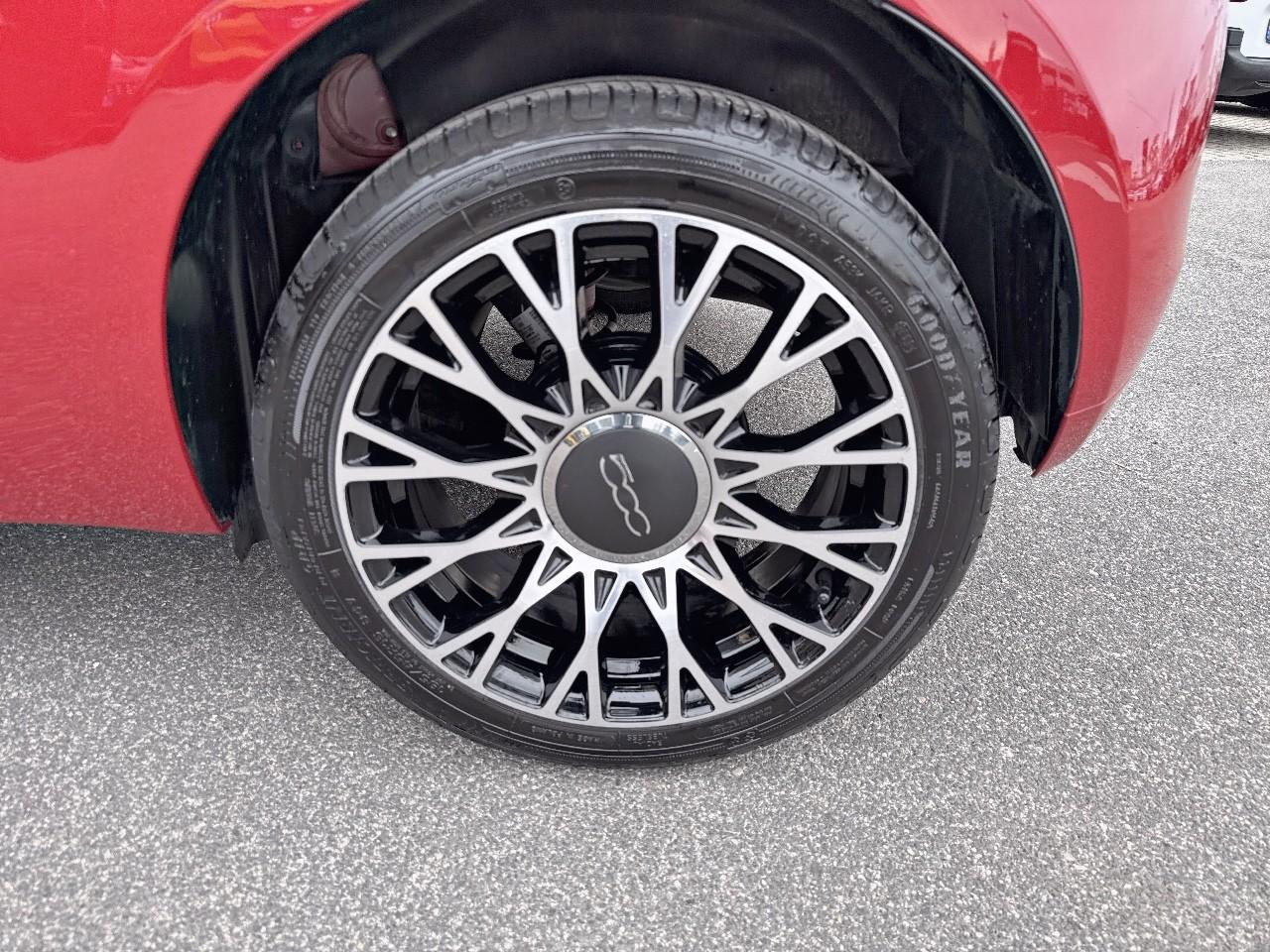 Fiat Fiat 500 usata, con Caricabatterie di bordo da 22 kW