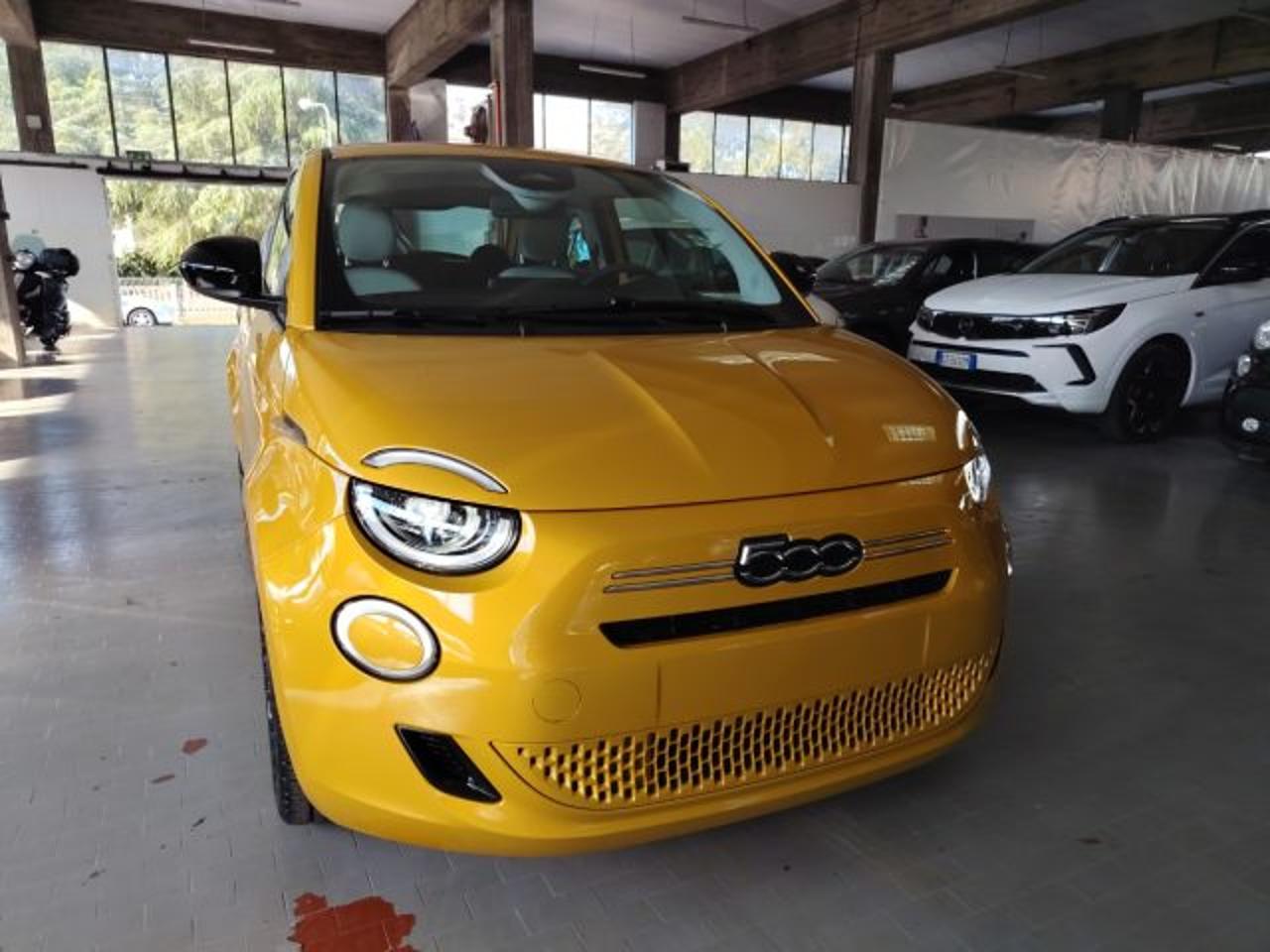 Fiat Fiat 500 500 Berlina Hybrid Icon km0 FULL PACK STYLE/CONFORT