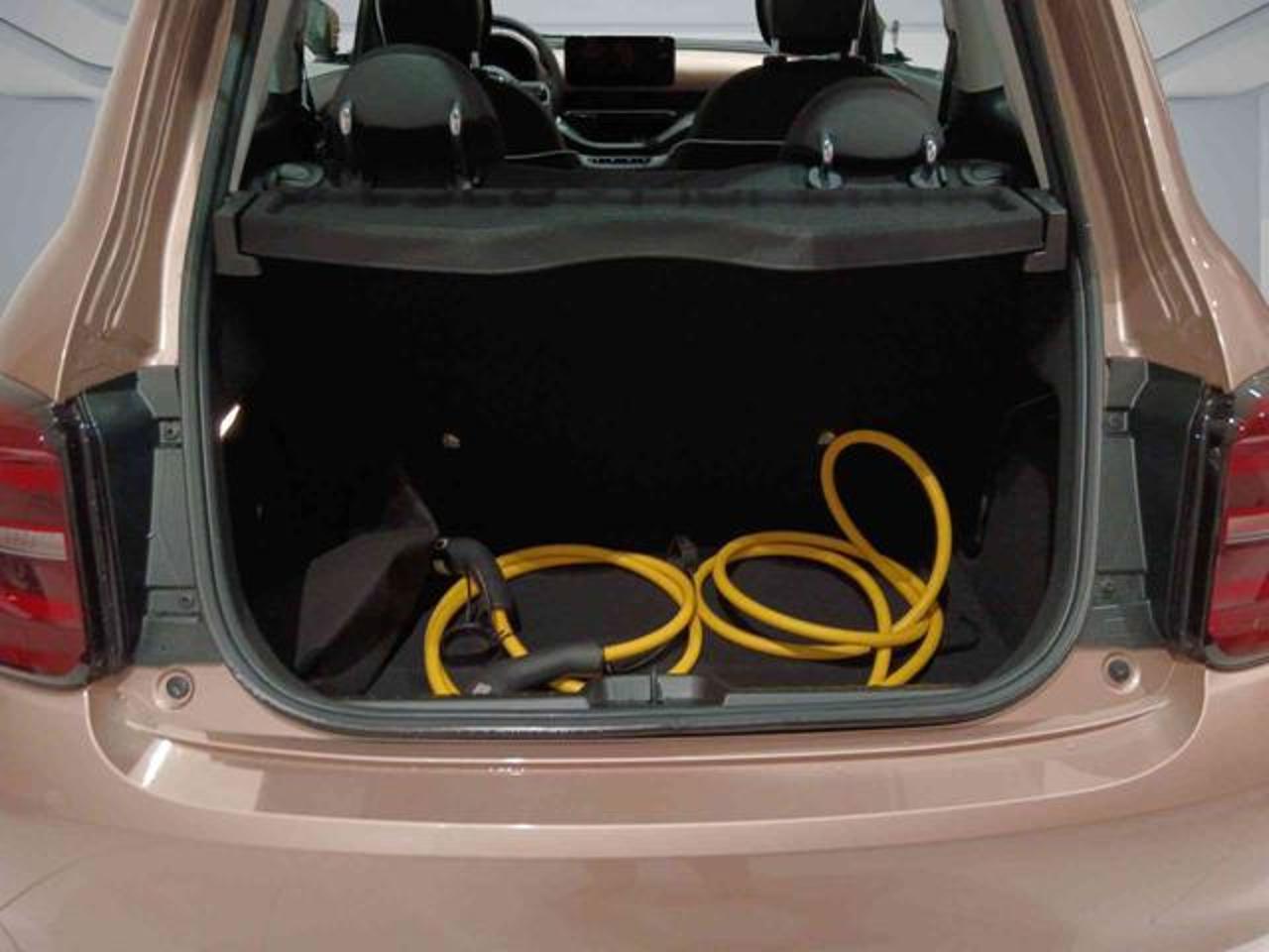 Fiat Fiat 500 usata, con Caricabatterie di bordo da 11 kW