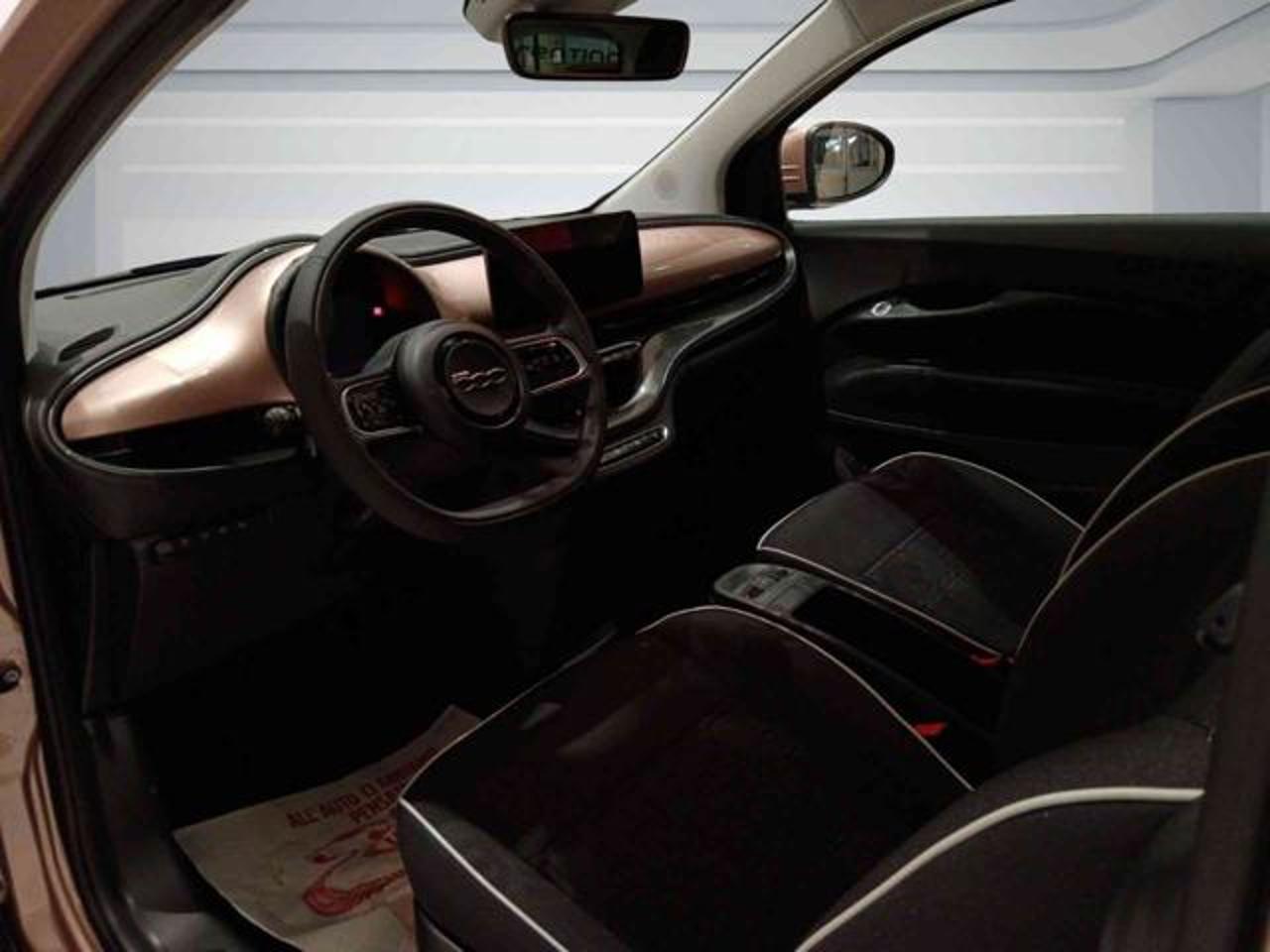 Fiat Fiat 500 usata, con Caricabatterie di bordo da 22 kW