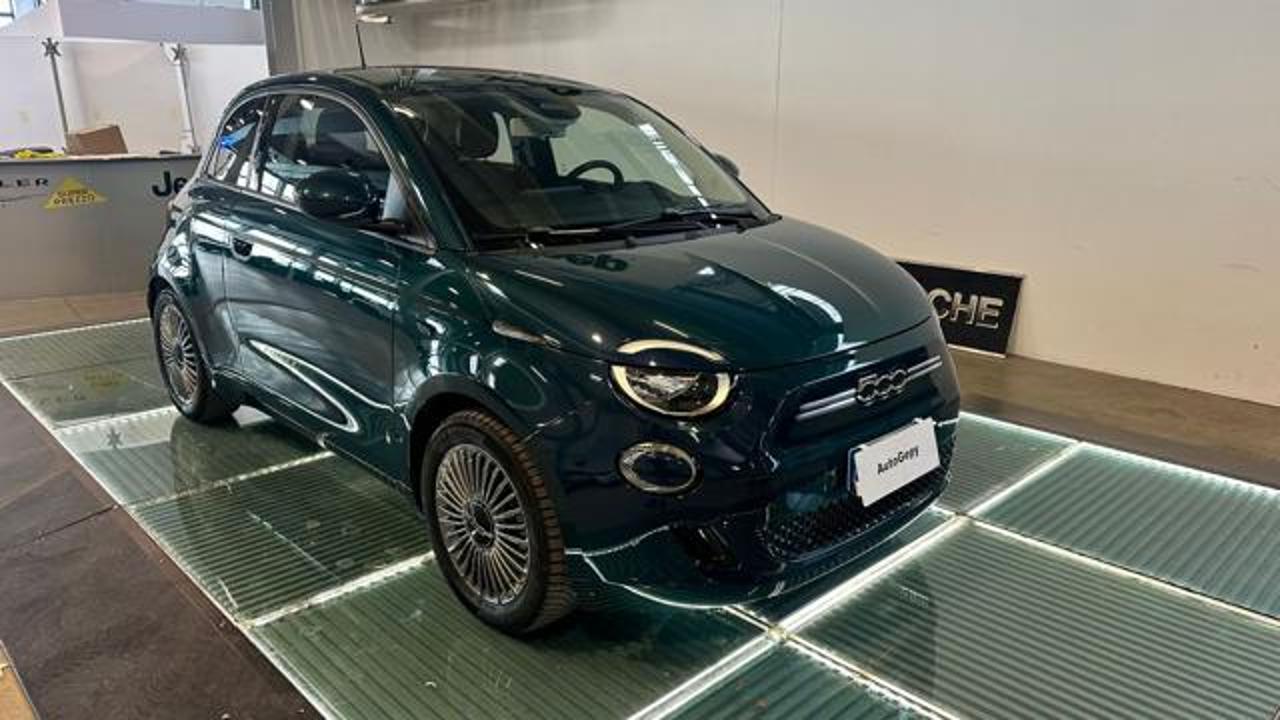 Fiat Fiat 500 500 E 500e 3+1 42 kWh La Prima