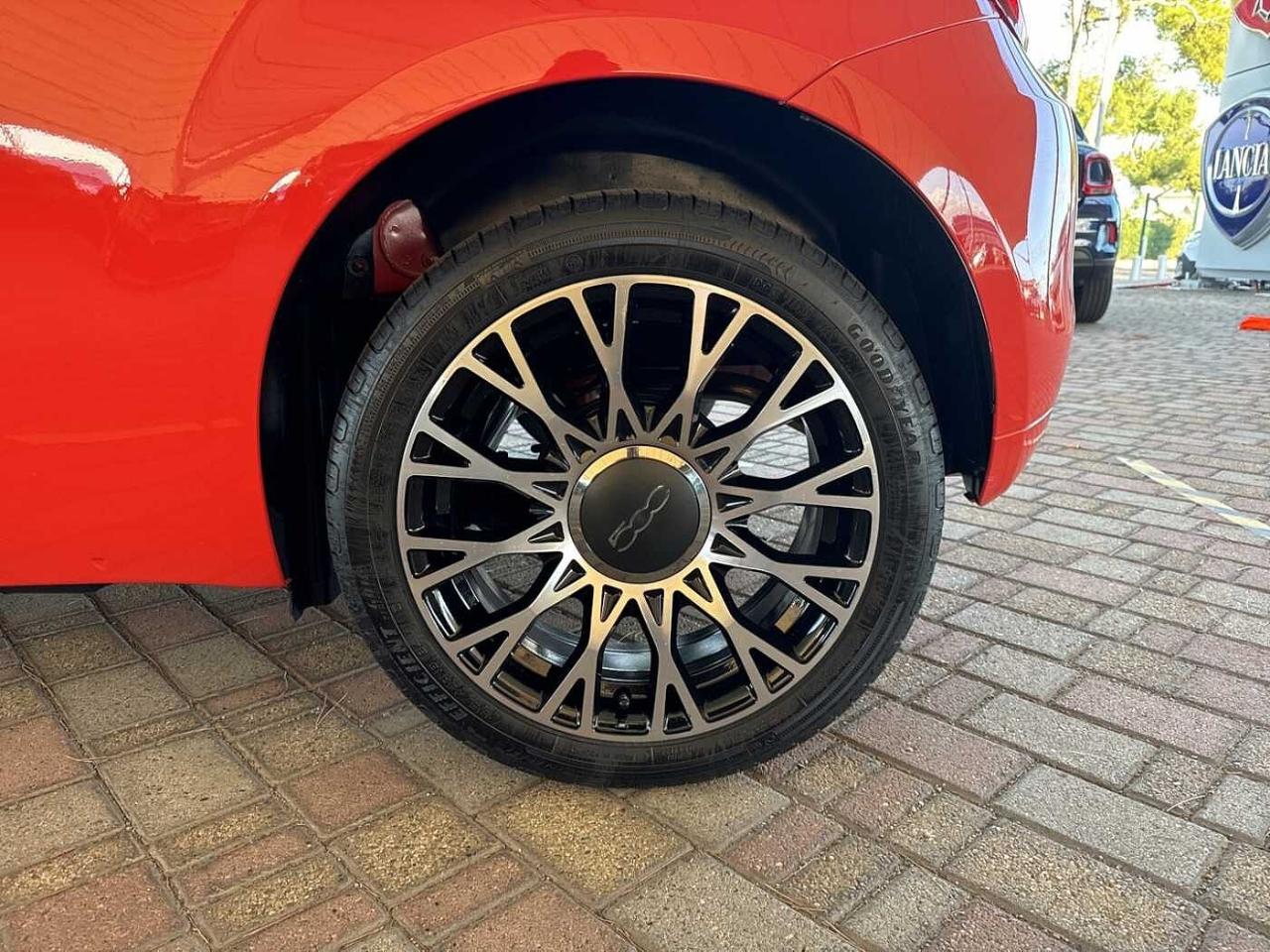 Fiat Fiat 500C usata, con sensori parcheggio posteriori