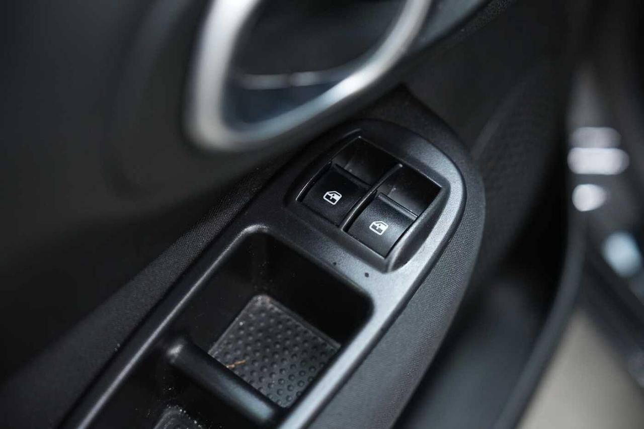 Fiat Fiat 500L usata, con 4x Airbag (fontali + laterali)