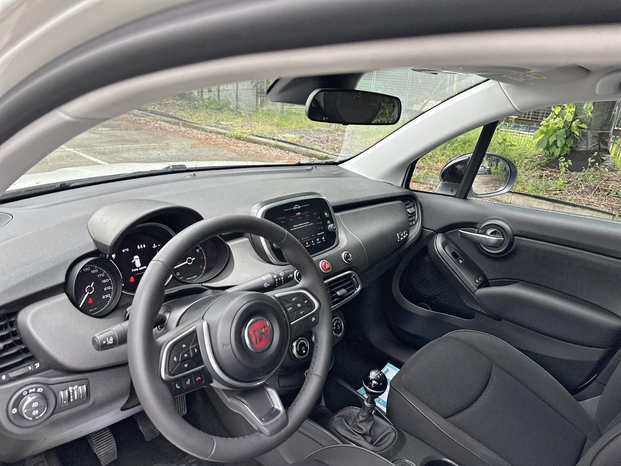 Fiat Fiat 500X usata, con comandi audio al volante
