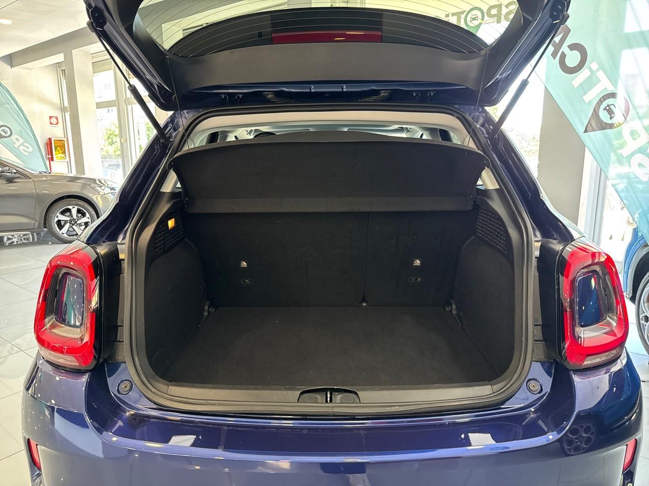 Fiat Fiat 500X usata, con cinture sicurezza post. conducente, cinture sicurezza post. passeggero, cinture sicurezza post. centrale a 3 punti