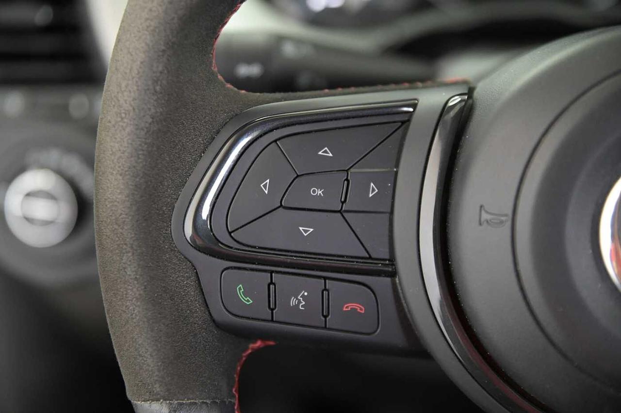 Fiat Fiat 500X usata, con 6 altoparlanti