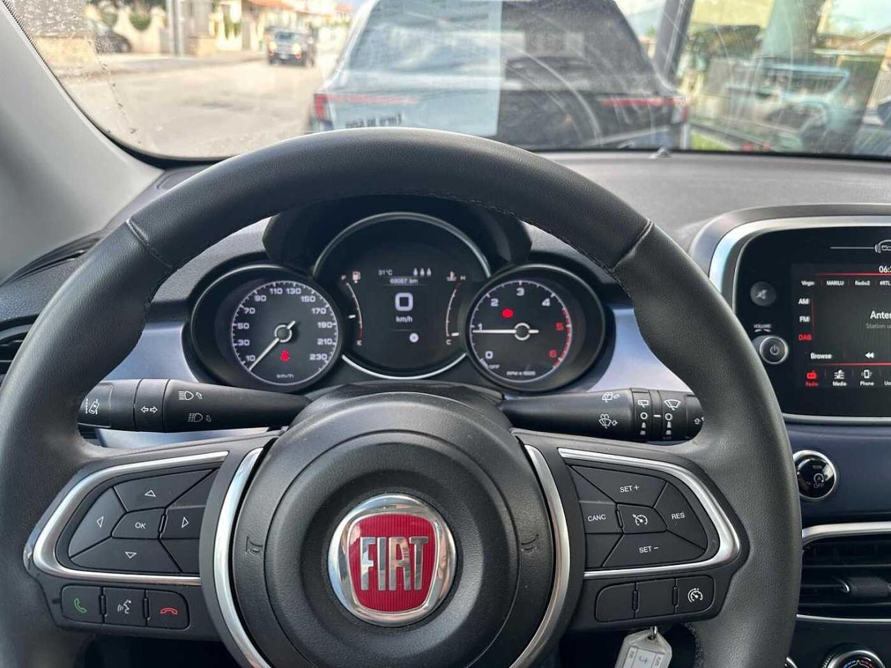 Fiat Fiat 500X usata, con 6 altoparlanti