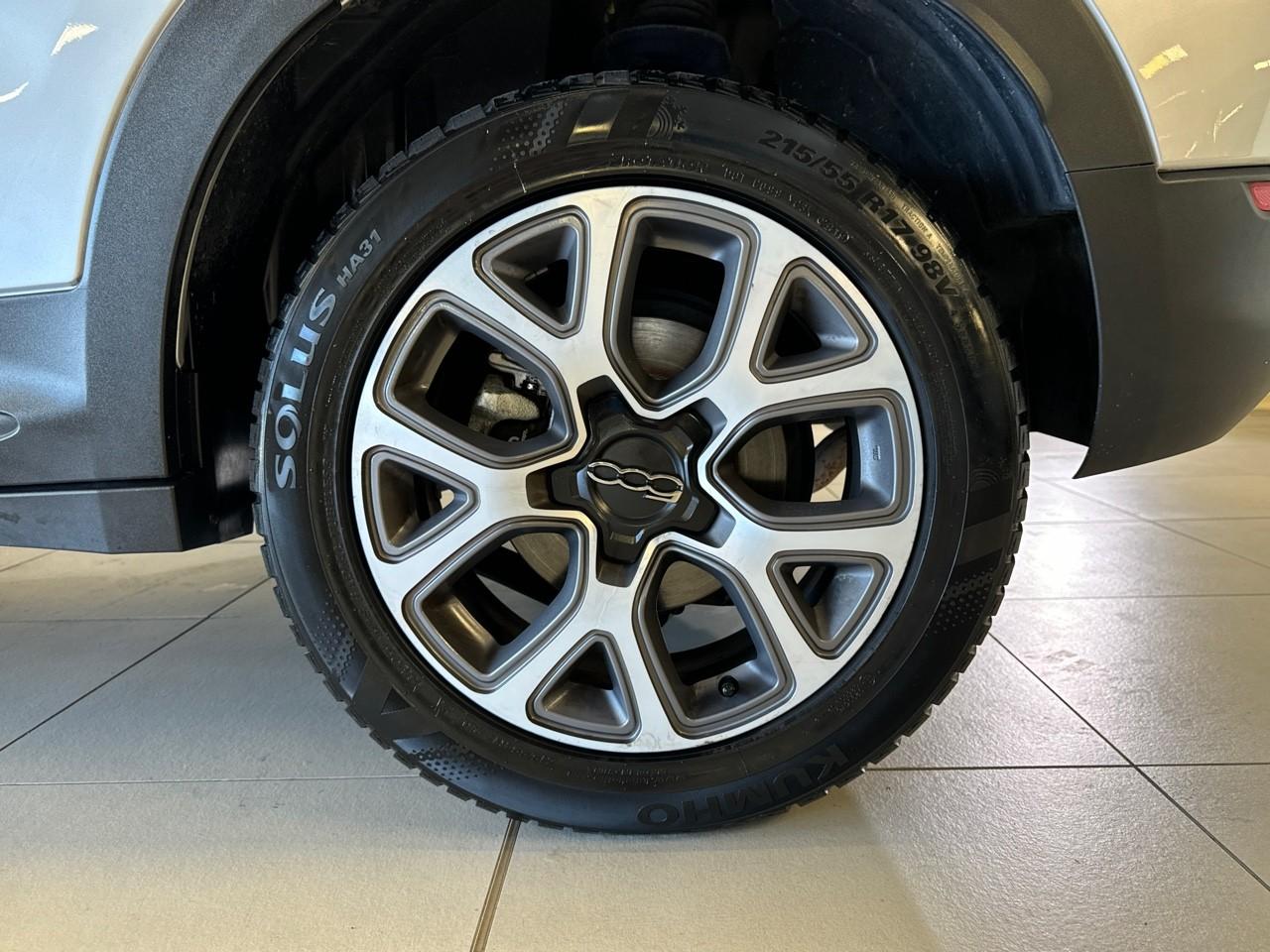 Fiat Fiat 500X usata, con 6 altoparlanti