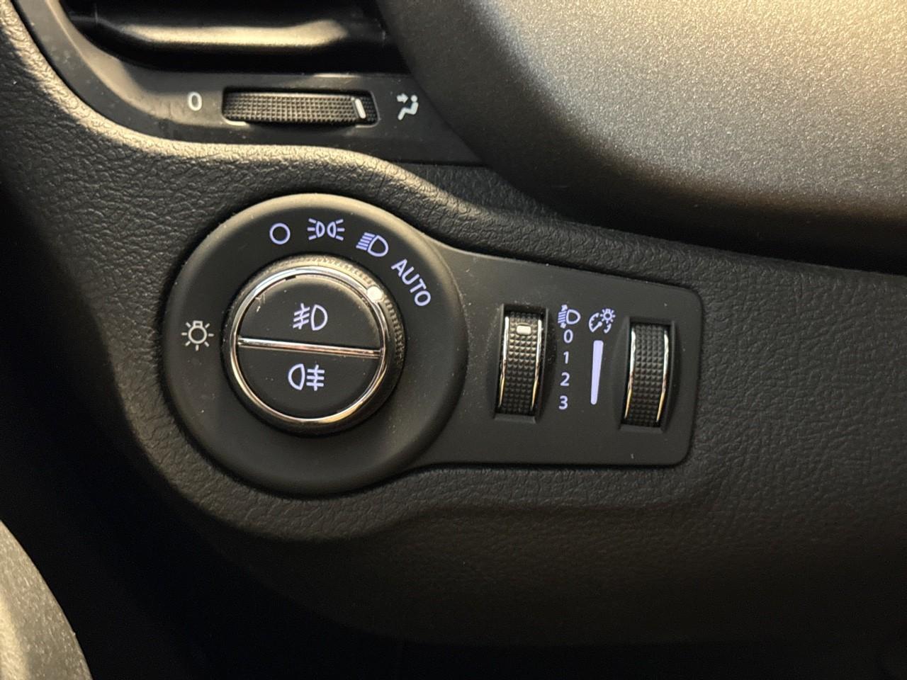 Fiat Fiat 500X usata, con attivazione vocale include sistema audio, include comandi telefono e include comandi sistema navigazione