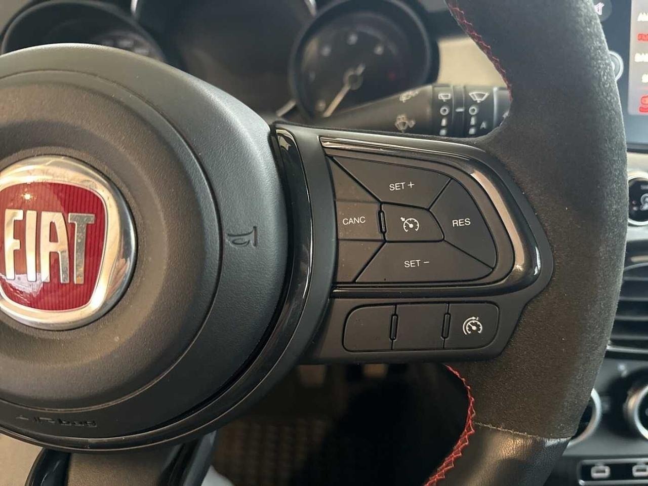 Fiat Fiat 500X usata, con bracciolo porta oggetti