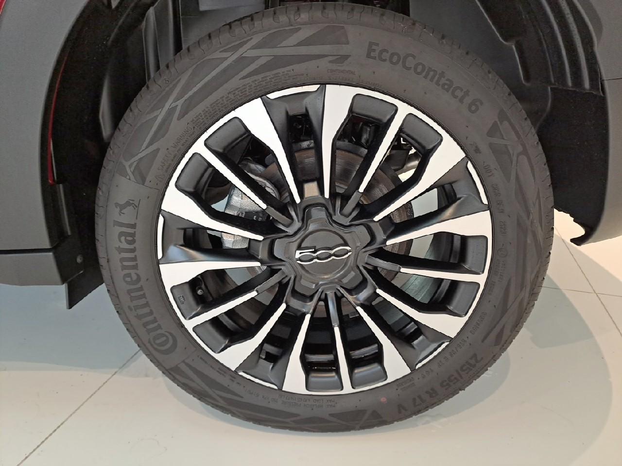 Fiat Fiat 500X usata, con 6 altoparlanti