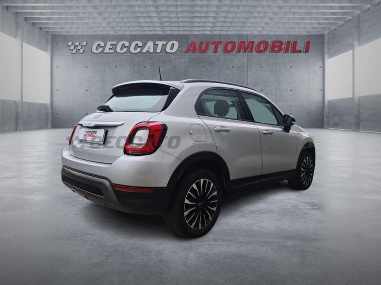 Fiat Fiat 500X usata, con luci diurne