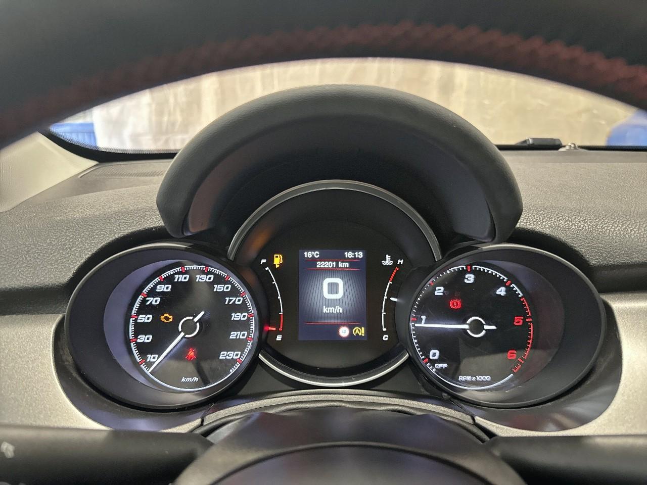 Fiat Fiat 500X usata, con 6 altoparlanti