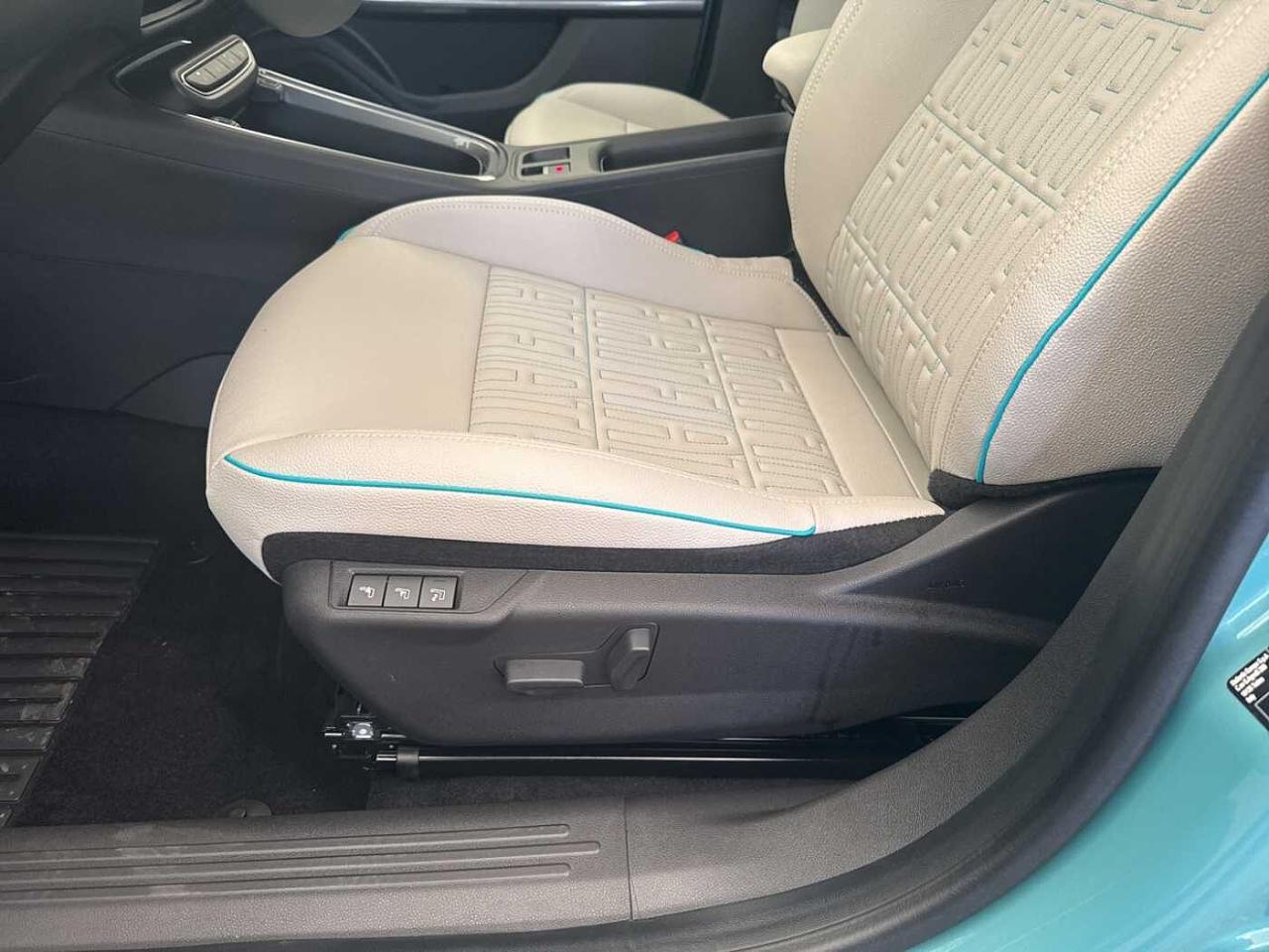 Fiat Fiat 600 usata, con illuminazione dell