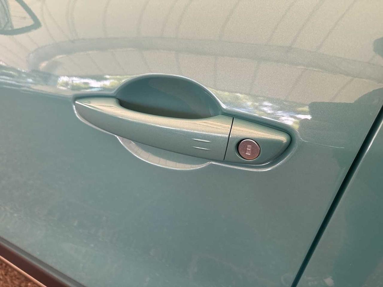 Fiat Fiat 600 usata, con sistema di navigazione