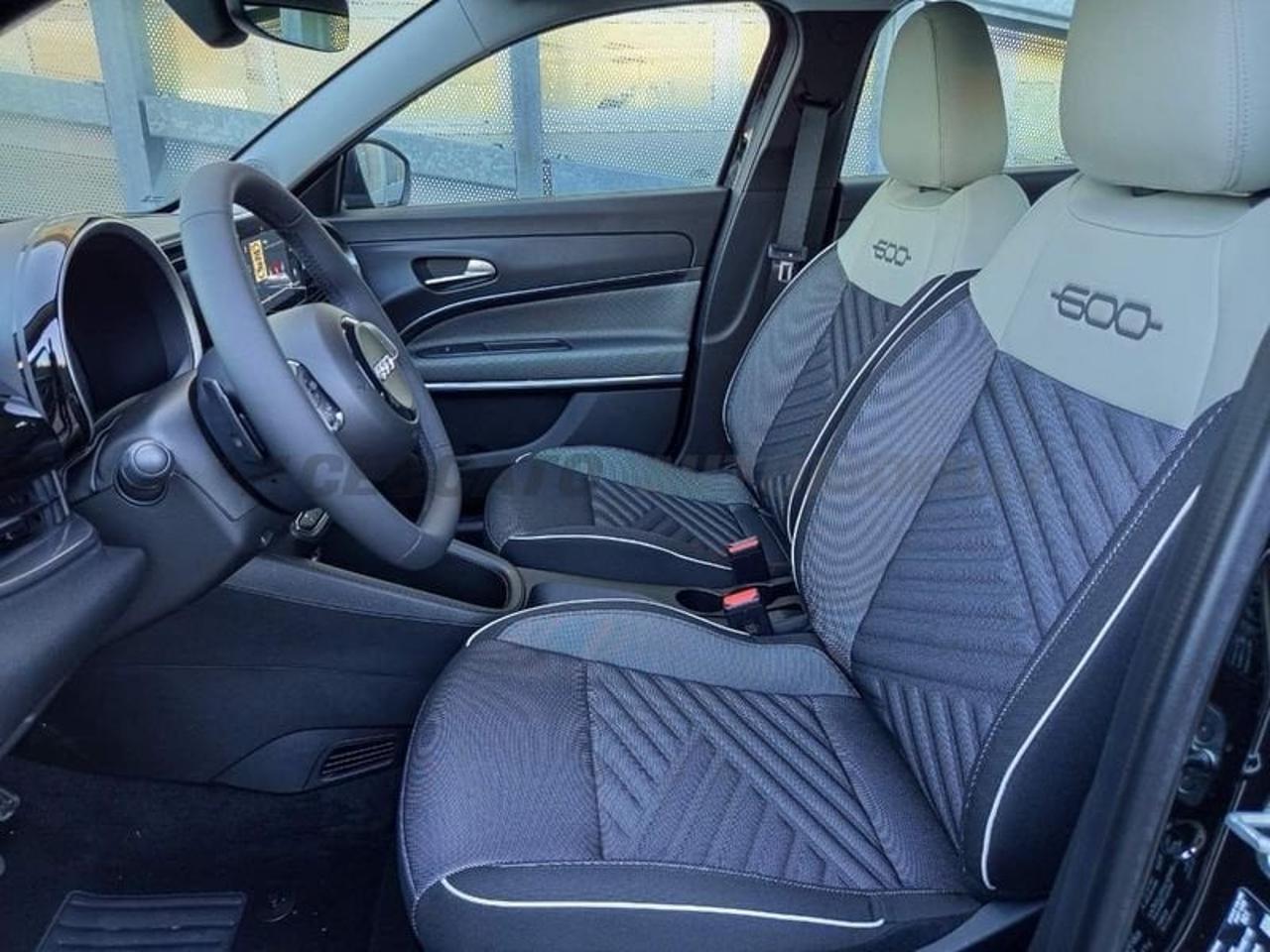 Fiat Fiat 600 usata, con Caricabatterie di bordo da 7,4 kW