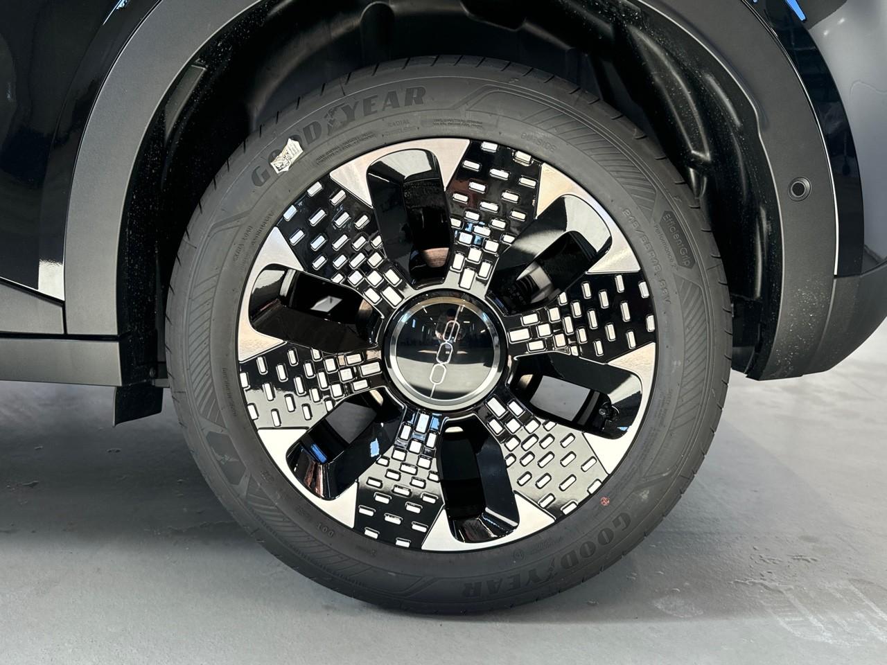 Fiat Fiat 600 usata, con Caricabatterie di bordo da 22 kW