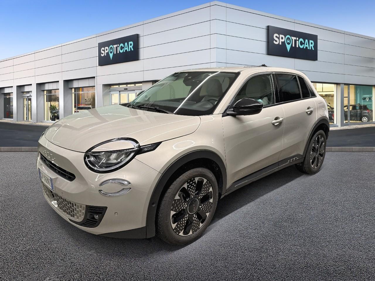 FIAT FIAT 600 Usato Beige elettrico 2024