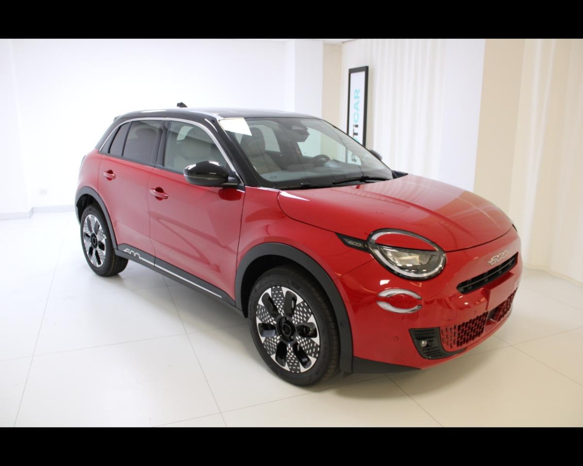 fiat 600 600 2023-- hybrid 110 cv dct mhev la prima ii usata