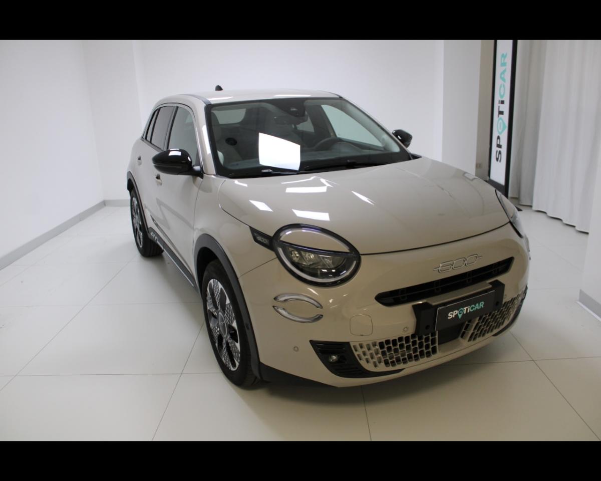 Fiat Fiat 600 600 (2023-->) Hybrid 136 CV DCT MHEV La Prima