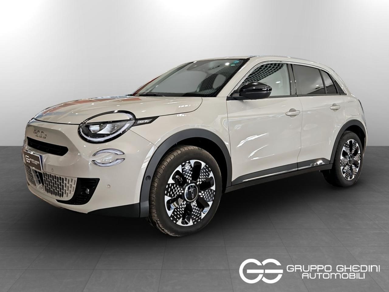 fiat 600 600 iv 1.2 hybrid la prima 110cv auto usata