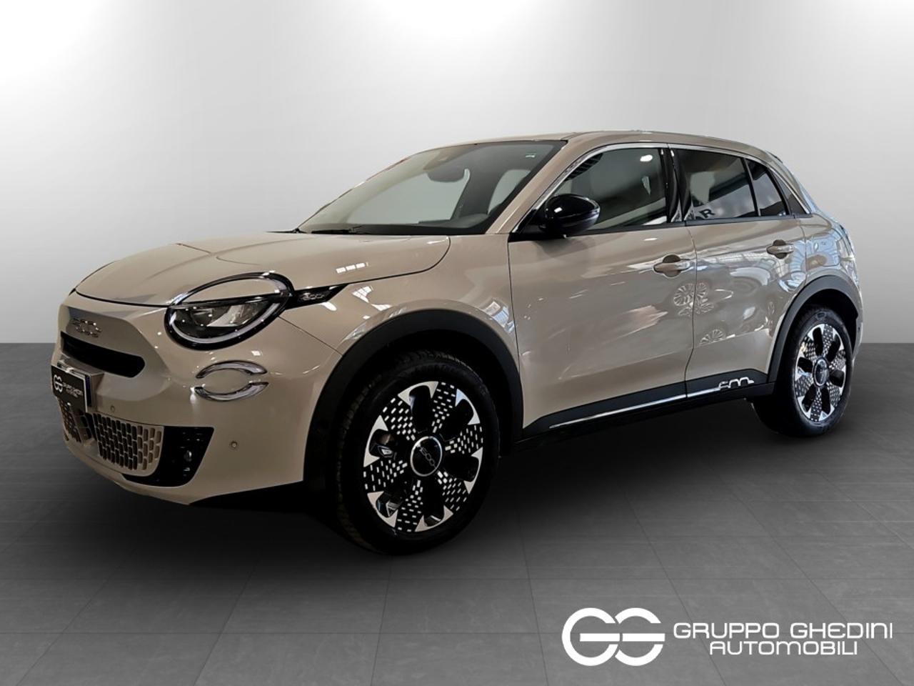 fiat 600 600 iv 1.2 hybrid la prima 110cv auto usata