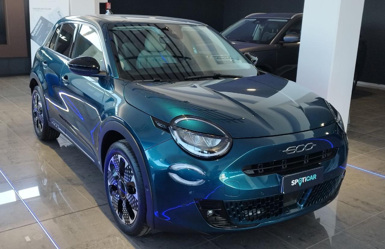 Fiat 600 600 1.2 Hybrid 100cv La Prima 