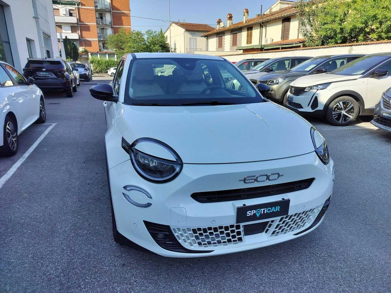 Fiat Fiat 600 600 110 CV DCT MHEV La Prima
