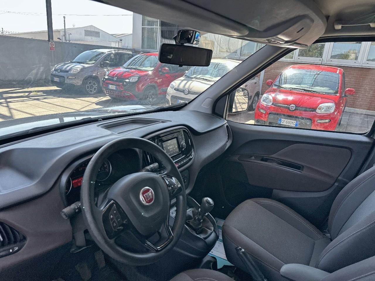 Fiat Fiat Doblo usata, con comandi audio al volante
