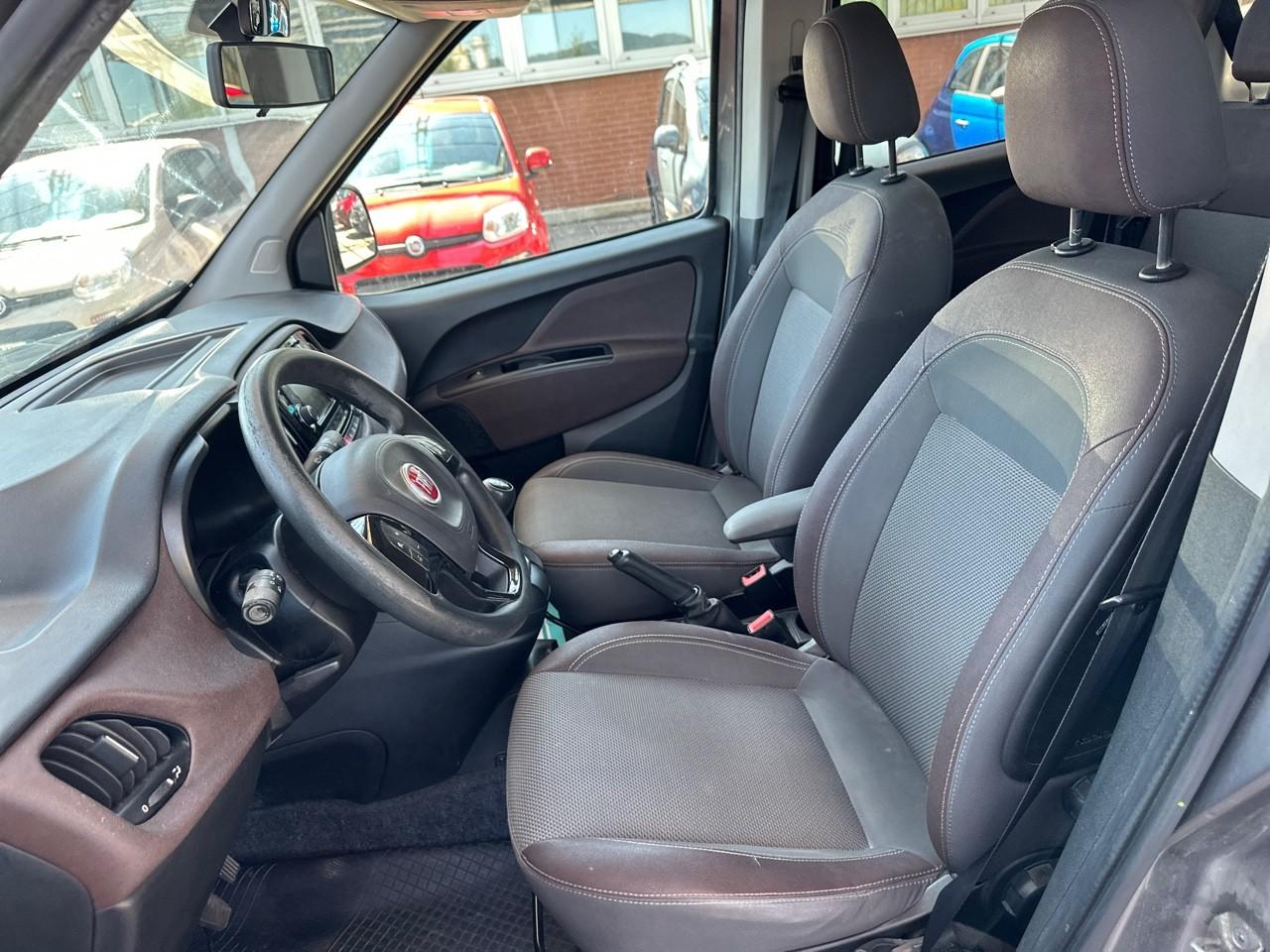 Fiat Fiat Doblo usata, con comando luci manuale