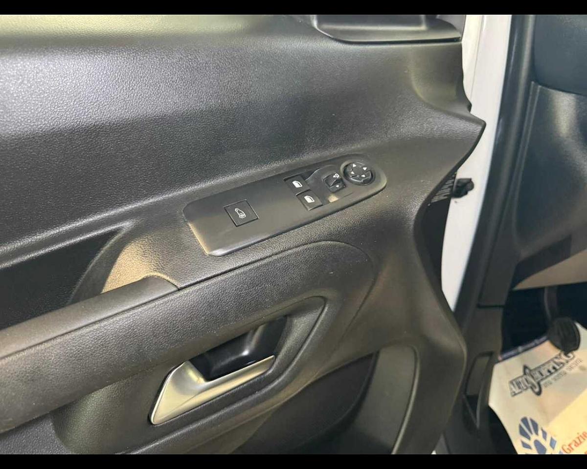 Fiat Fiat Doblo usata, con interno black