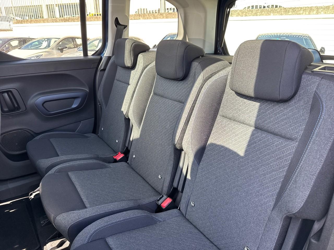 Fiat Fiat Doblo usata, con 4 freni a disco con 2 dischi ventilati