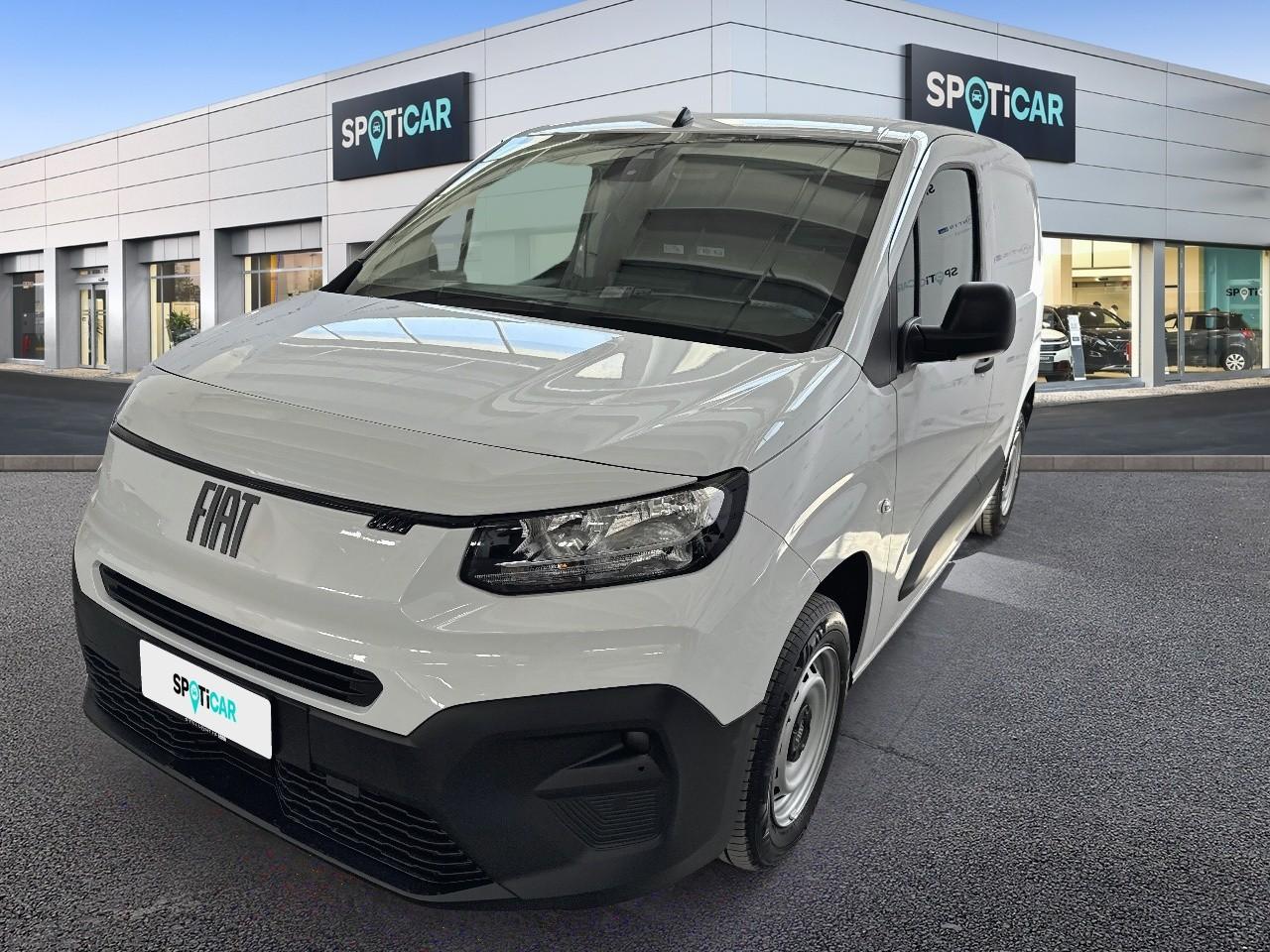 FIAT FIAT DOBLO Usato Bianco diesel 2025