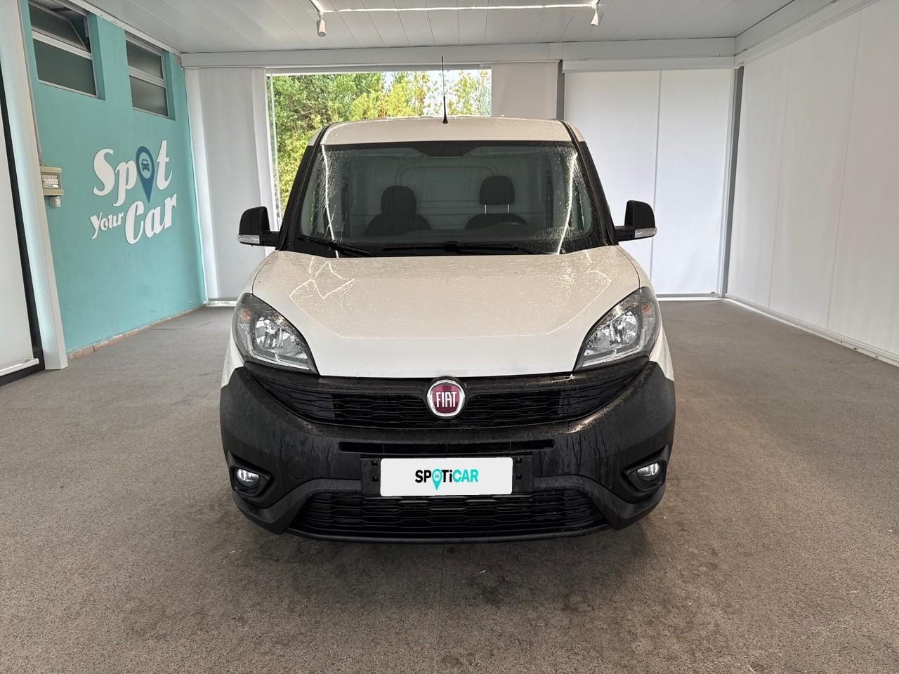 Fiat Fiat Doblo usata, con bracciolo anteriore