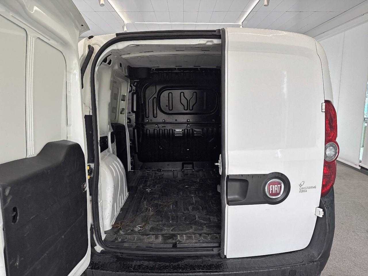 Fiat Fiat Doblo usata, con comandi audio al volante