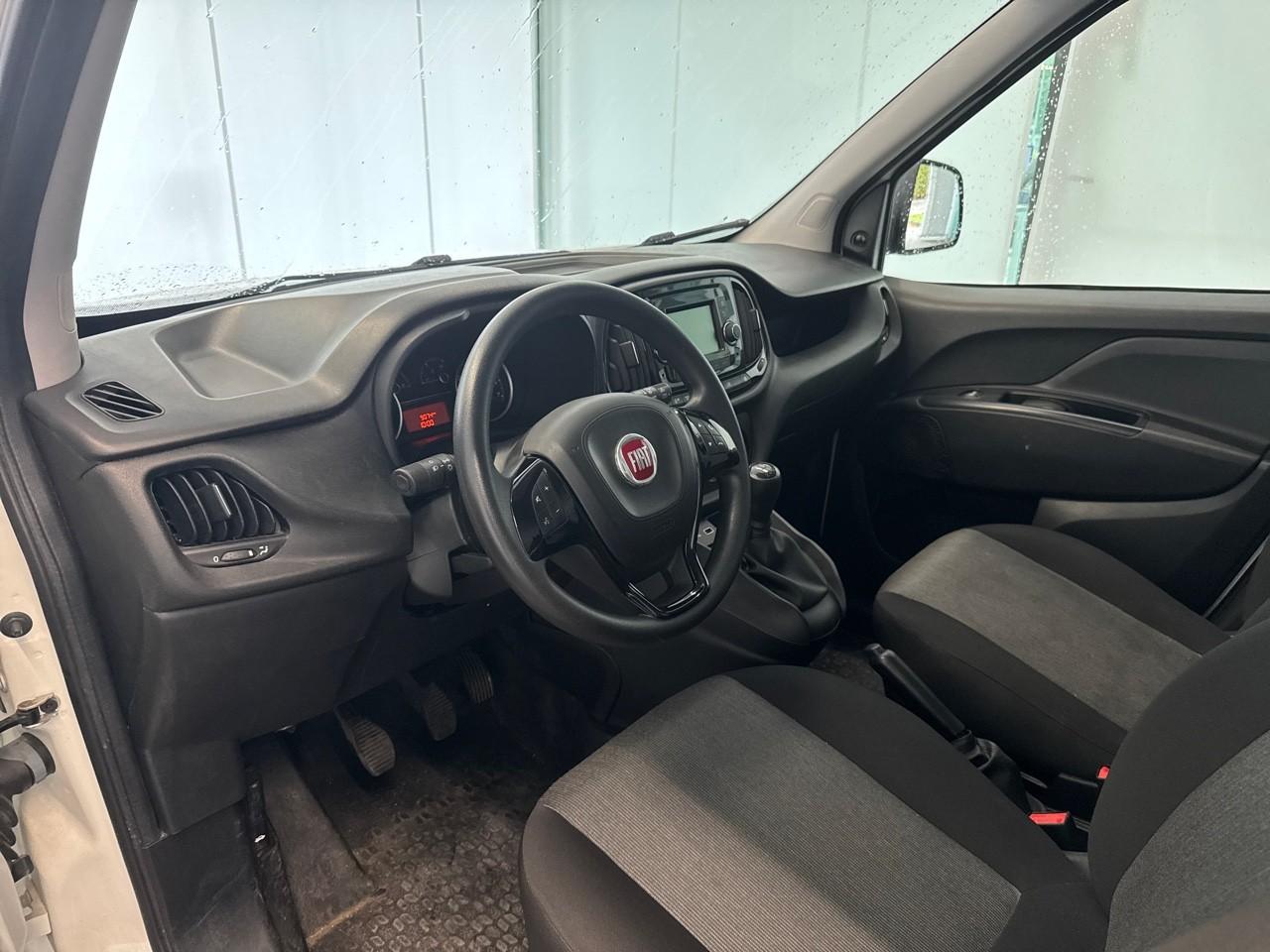 Fiat Fiat Doblo usata, con comando luci manuale