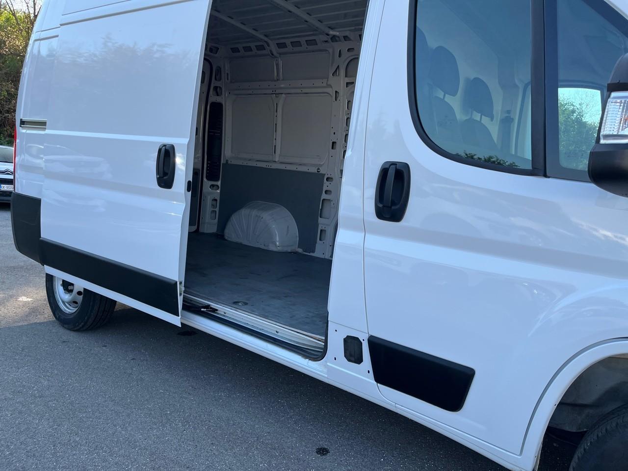 Fiat Fiat Ducato usata, con assistenza alla frenata di emergenza