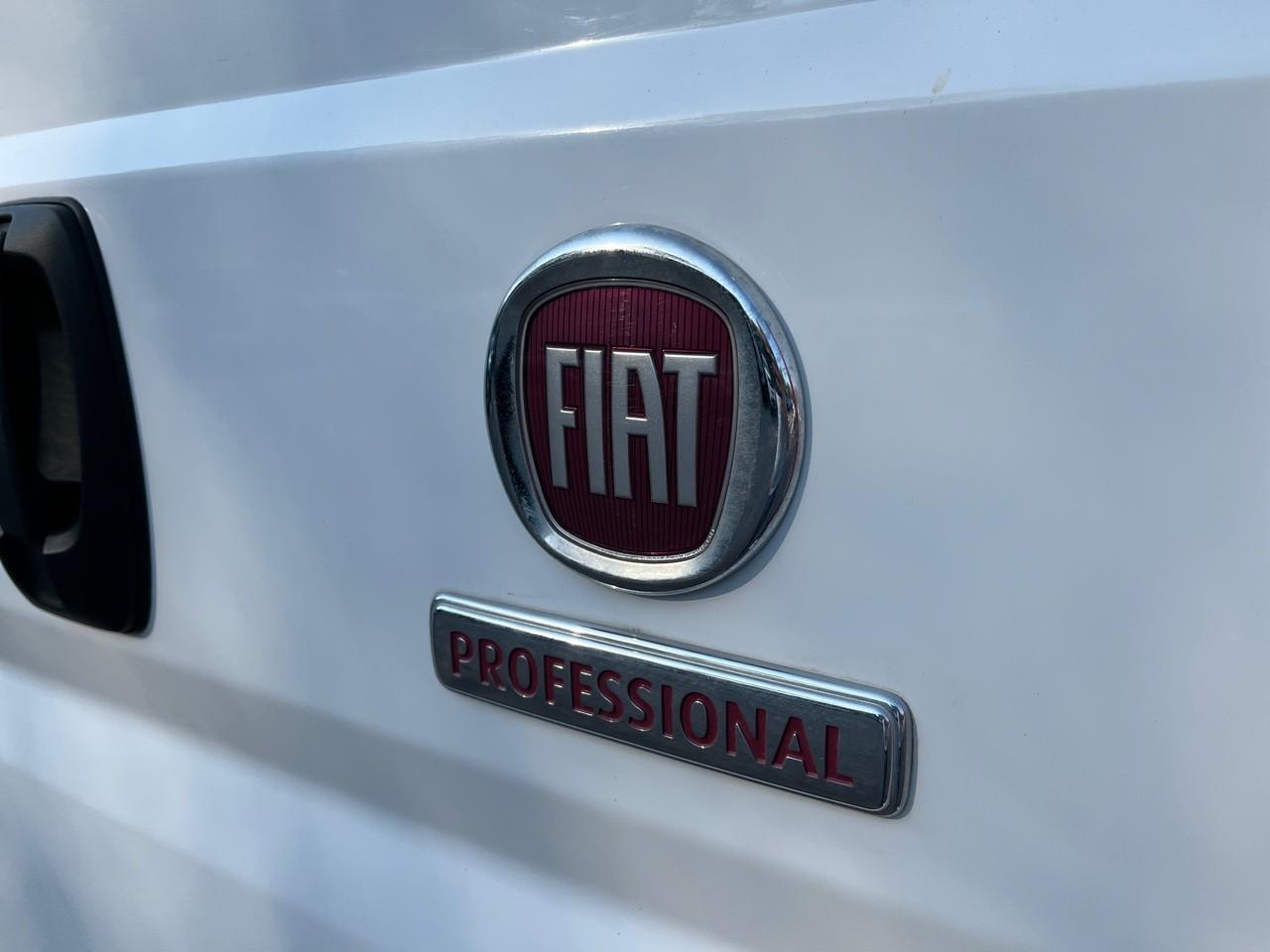 Fiat Fiat Ducato usata, con cinture sicurezza ant. conducente con pretensionatori e reg. in altezza, cinture sicurezza ant. passeggero con pretensionatori e reg. in altezza, cinture sicurezza ant. centrale