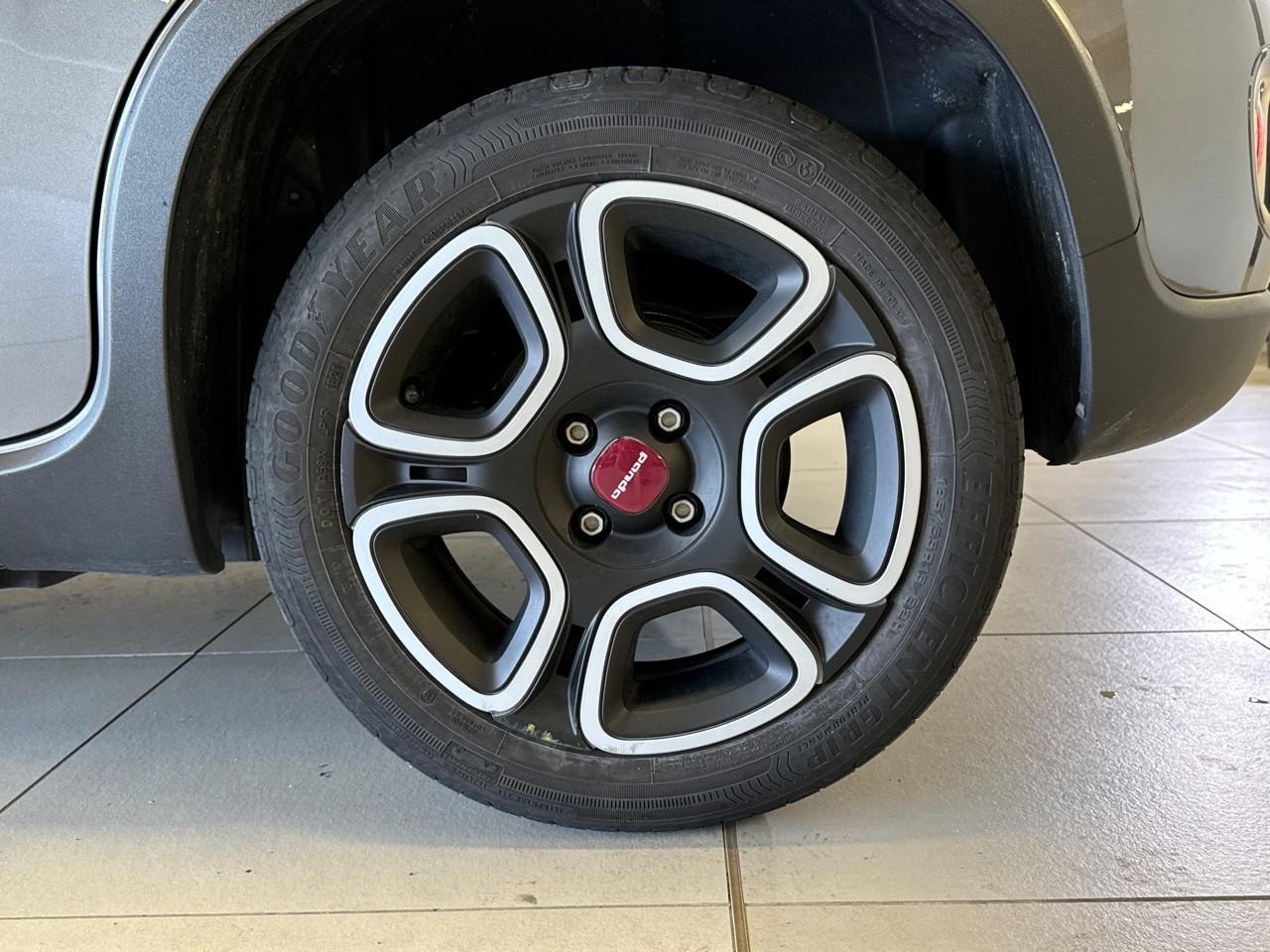 Fiat Fiat Panda usata, con 6 altoparlanti