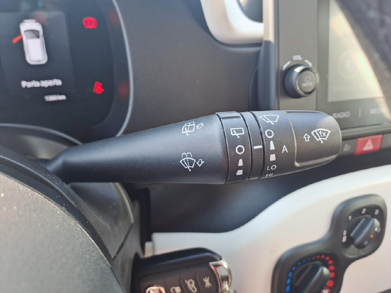 Fiat Fiat Panda usata, con Angoli di rampa angolo di attacco (gradi): 22,0 e angolo di uscita (gradi): 33,0