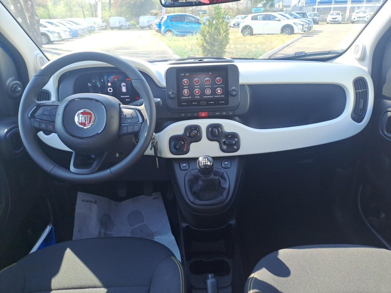 Fiat Fiat Panda usata, con comando luci con sensore di oscurità e abbaglianti automatici manuale