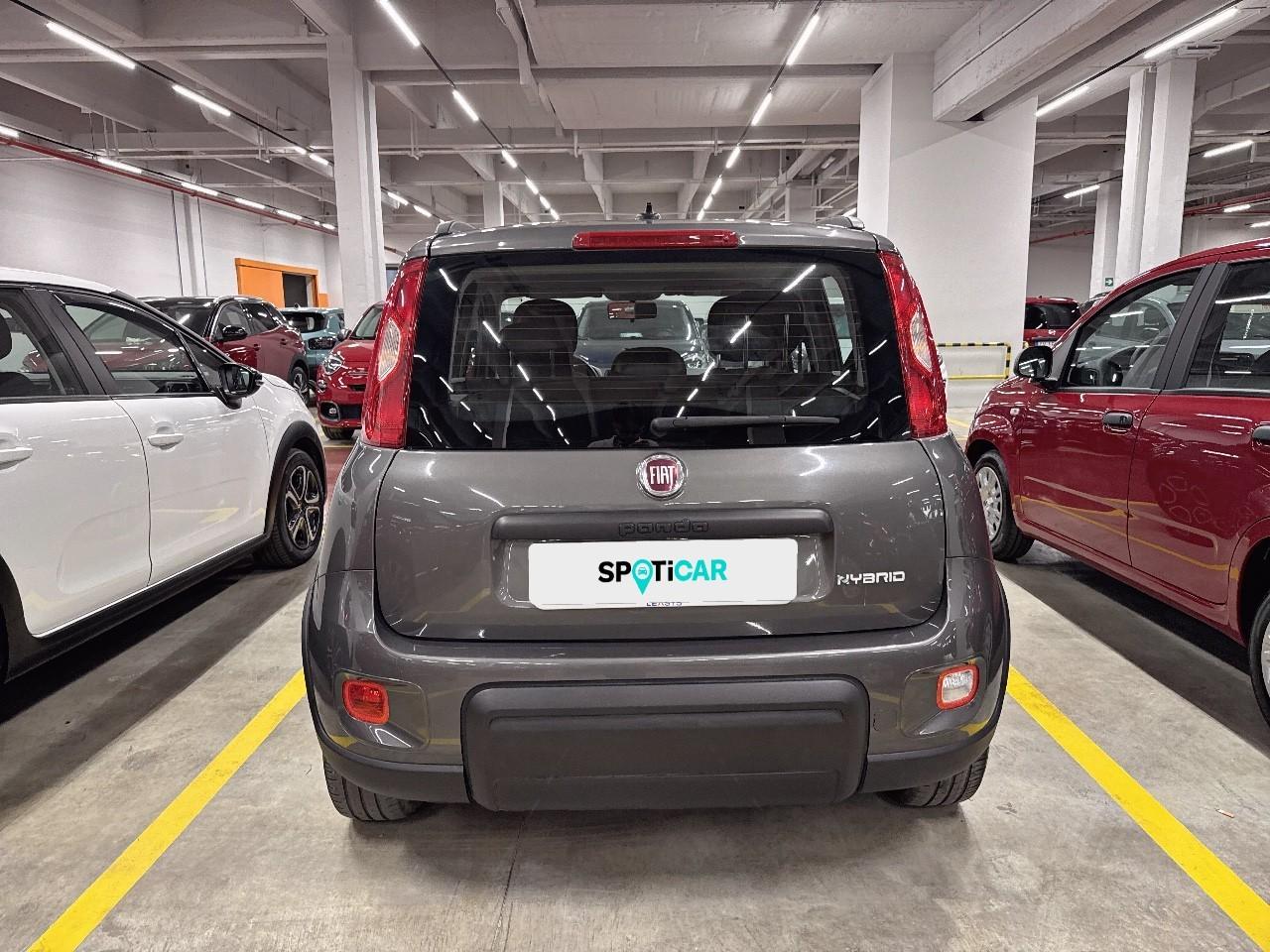 Fiat Fiat Panda usata, con comandi audio al volante